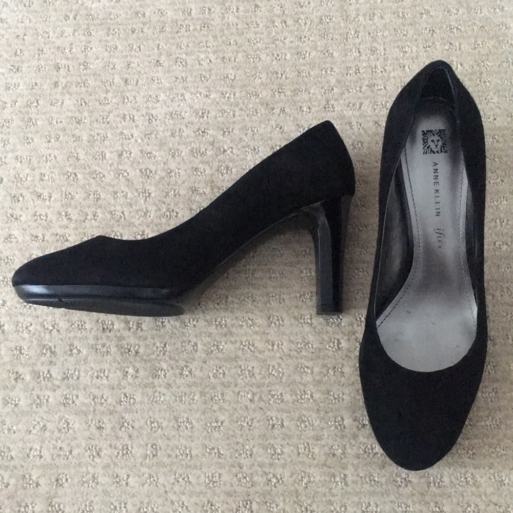 ANNE KLEIN ifLEX size 9 black pumps!